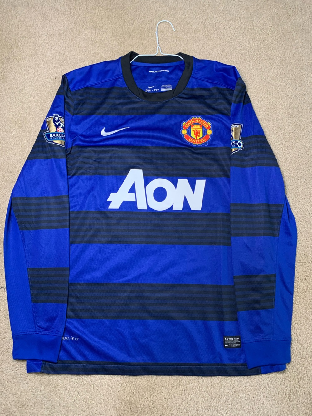 Nike Manchester United Cleverly #23 Jersey Men’s Size L Blue Black Dri-FIT LS